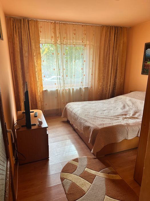 Apartament  de Vânzare  – 45.000 € | LUPENI, BĂRBĂTENI – B-DUL PĂCII