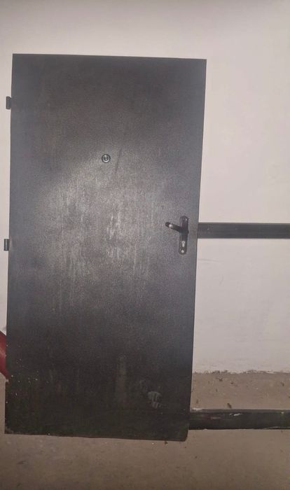 Продам входной дверь