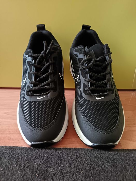 Nike обувки 41 номер 28,5,см