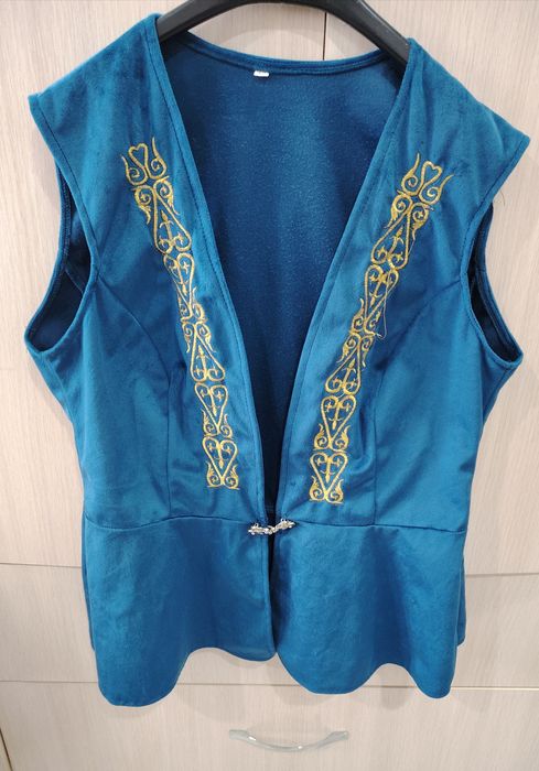 Казахский жилет с тақия