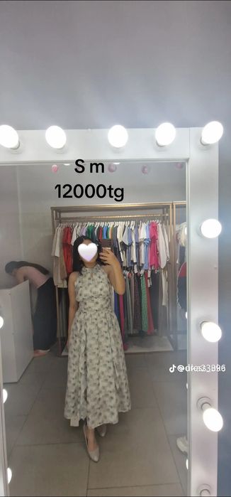 Продаю вечерний платья