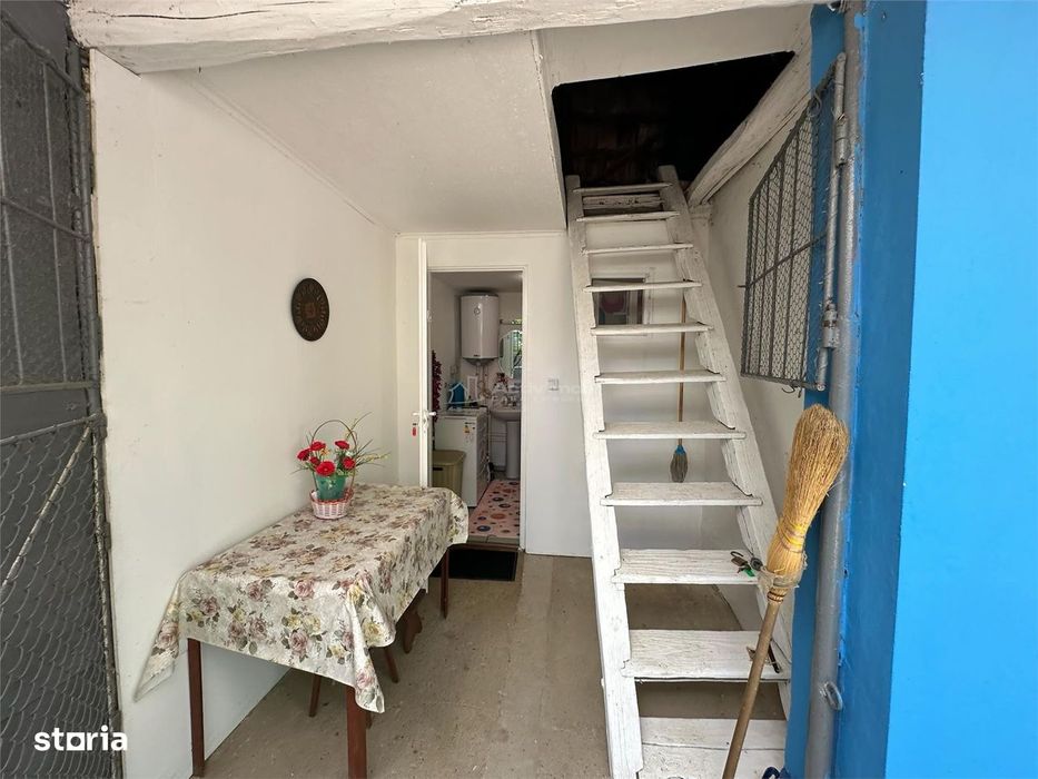 Casa Cocheta, Locuibila imediat,  cu Gradina si Curte,1500mp., Com.Bir