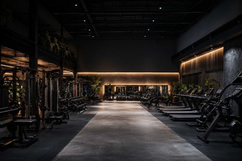 Trenajor zal ochib beramiz / Открытие фитнес зала POWERGYM