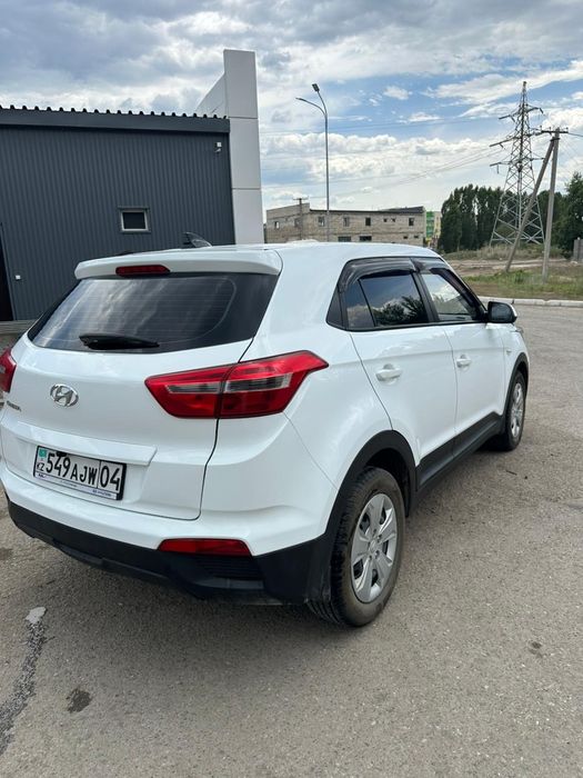 Продам машину хендай крета 2019