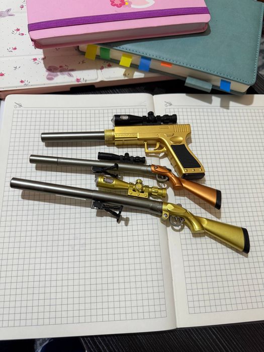 Игрушки пистолеты