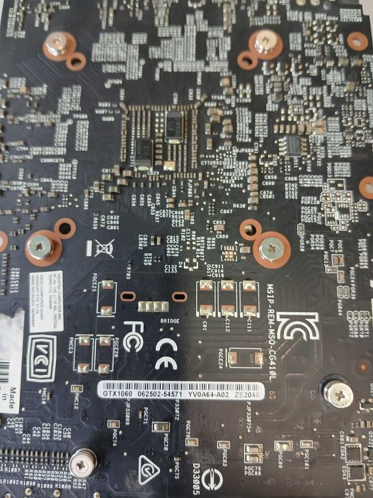 Продавам видеокарта Asus GTX 1060 3gb Захранване Thermaltake 700W SSD Intel 120gb