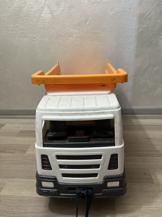 Продам камаз детский