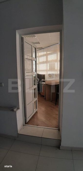 Spatiu prestari servicii, parter, strada principala, 220 mp, Obcini