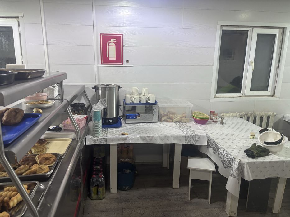 Столовая контейнер