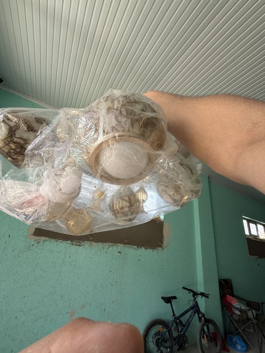 Продам люстры не дорого