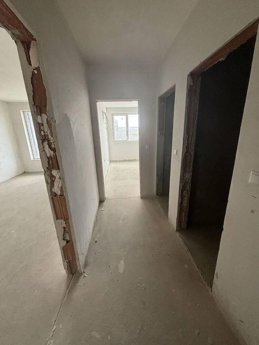 Продава се Двустаен апартамент в Бургас, Славейков - 69 кв.м за 1660 €/кв.м - Снимка #1