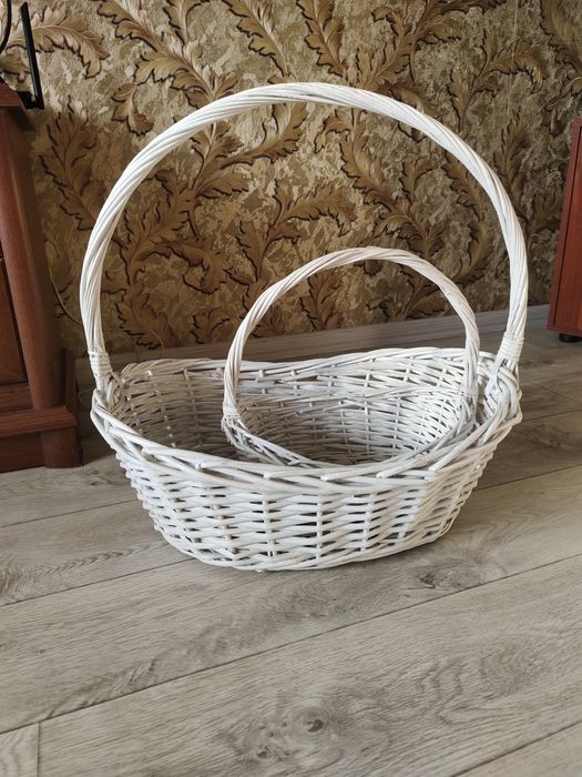 Продам две корзины