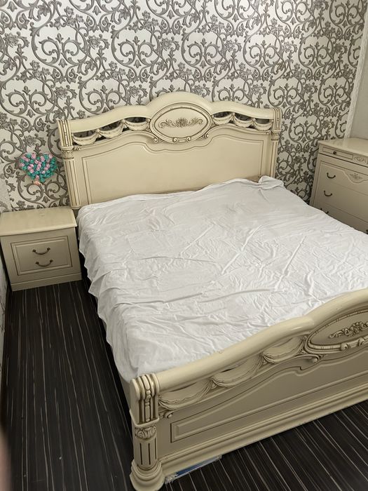 Диван мебель белый