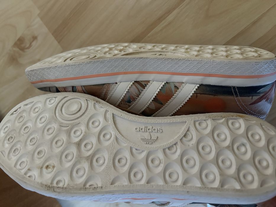 Оригинални кецове Adidas