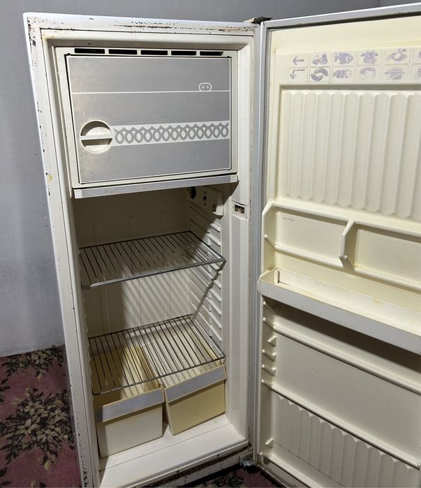 Продам холодильник Б/У