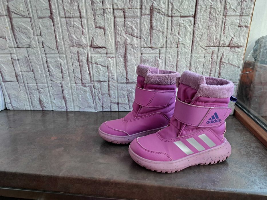 детски ботуши,зимни обувки,боти,апрески,Adidas номер29 за момиче,адида