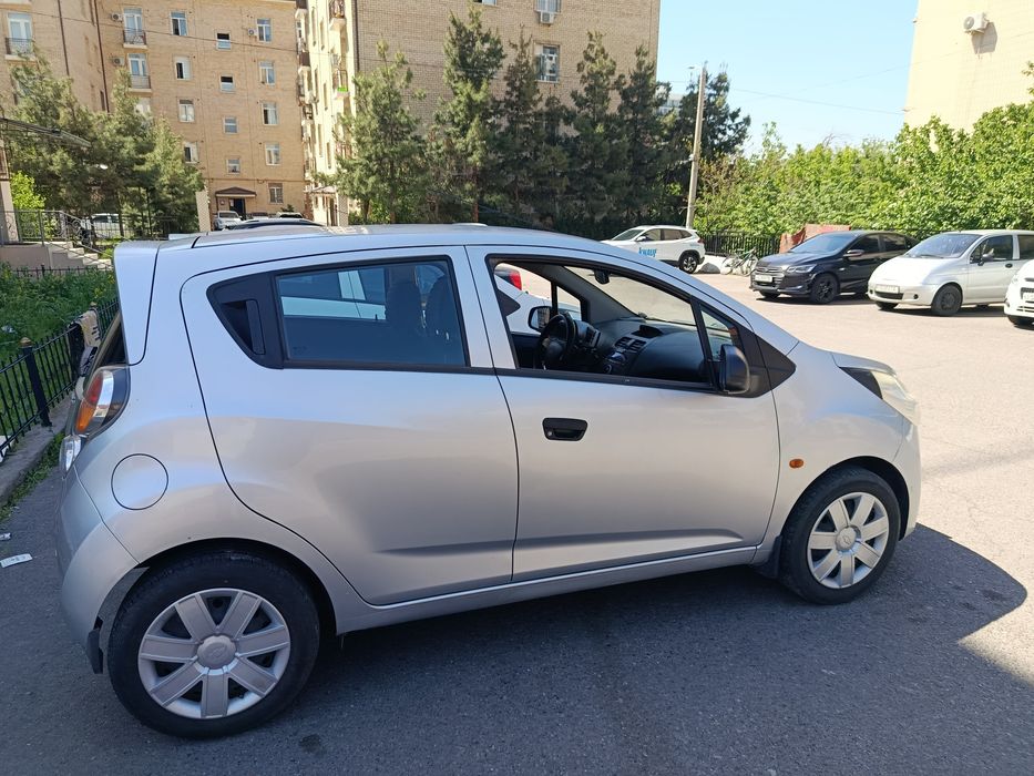 Chevrolet Spark 2011 — 3