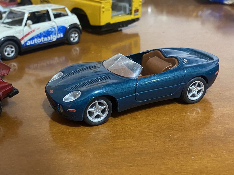 Метални колички 1:64 1:43 1:24