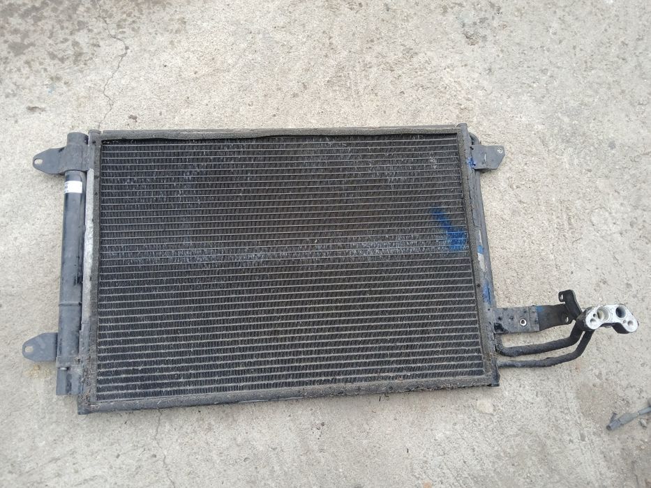 Радиатор климатик за Голф 5 Ауди А3 Пасат VW Golf 5 Audi A3 8P Passat Touran  1K0820191A