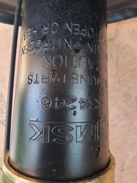 Амартизаторы передние