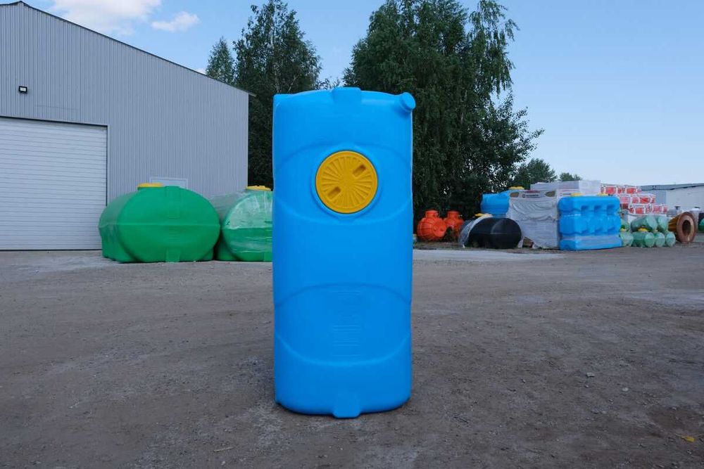 Емкость бак бочка 750 литров вертикальная прямоугольная с завода