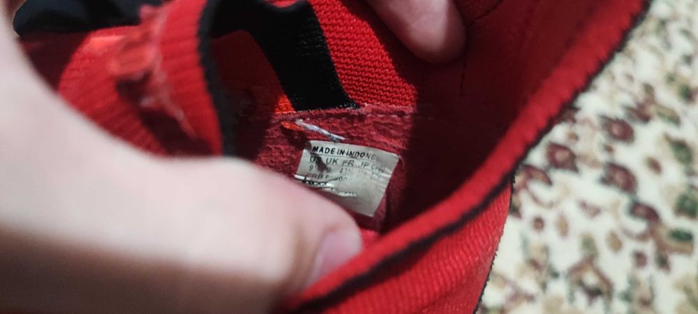 Продам  бутсы  адидас предаторы