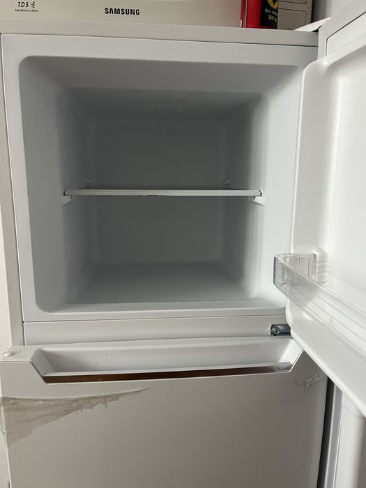 Холодильник сатылады