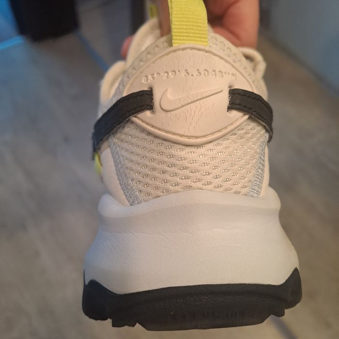 Маратонки за момиче Nike