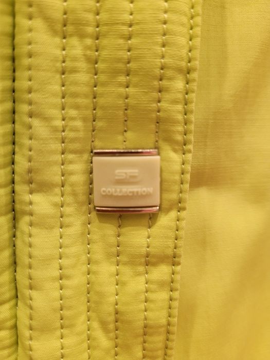 Куртка женская или на девочку