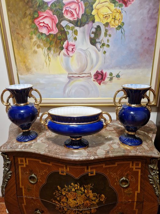 Антикварен порцеланов италиански к-т вази и жардиниера