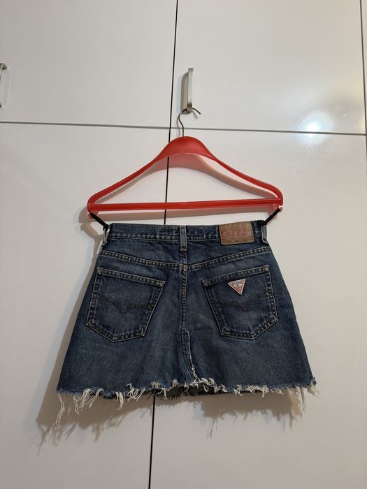 Дамска пола на Zara Guess