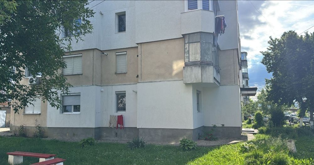 Vand apartament in Cart Armatei