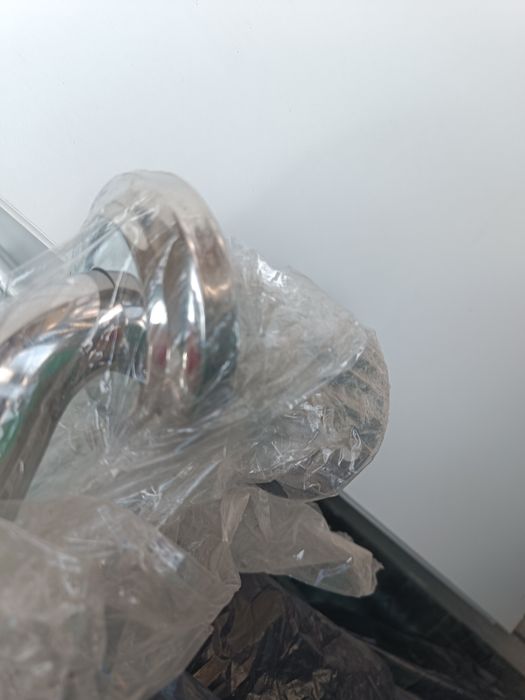 Продаются поручень  для ванной угловой