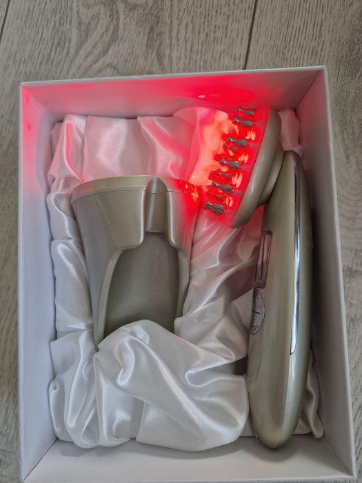 Perie electrică de păr, cu laser