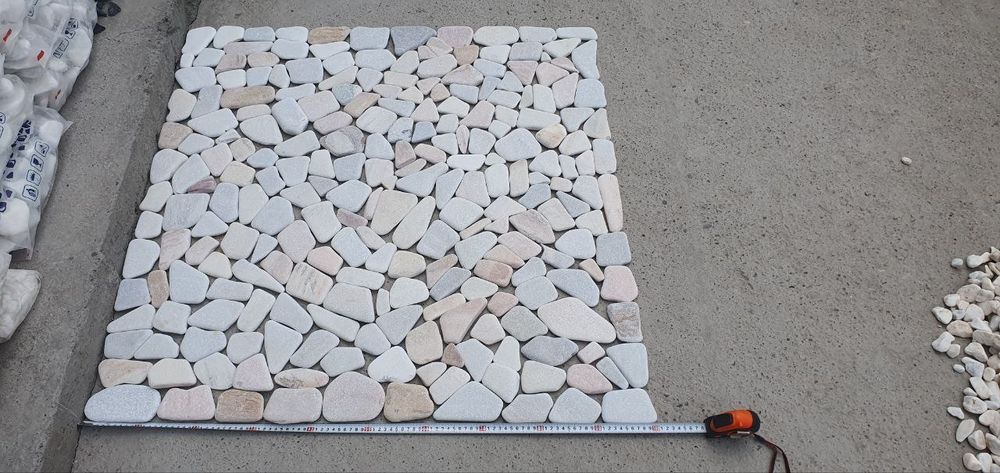 Камен цветлий плоский декоративни