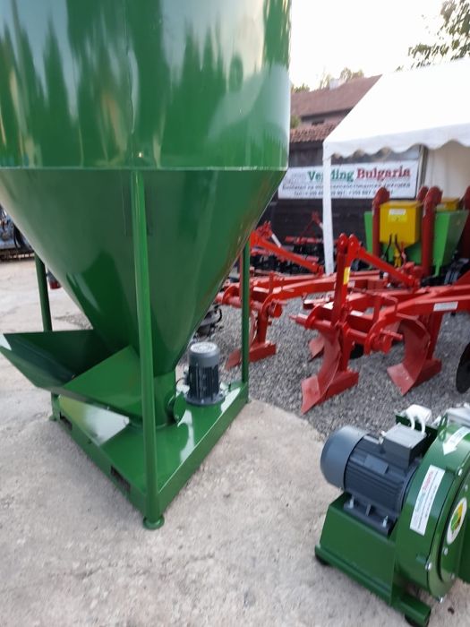 Смесител за фураж