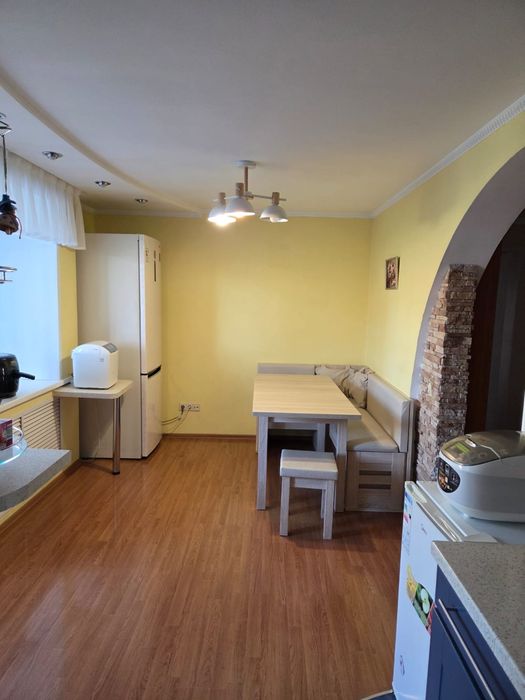 4 комнатная - Район 2 школы