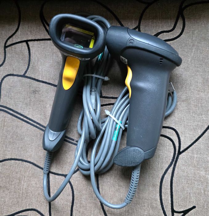 Баркод скенер Motorola Symbol LS2208 четец, 1D, 2бр.