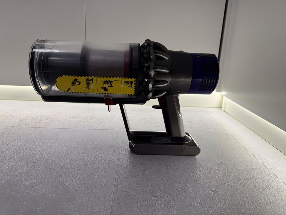 Aspirator Dyson V10 Cyclone Absolute