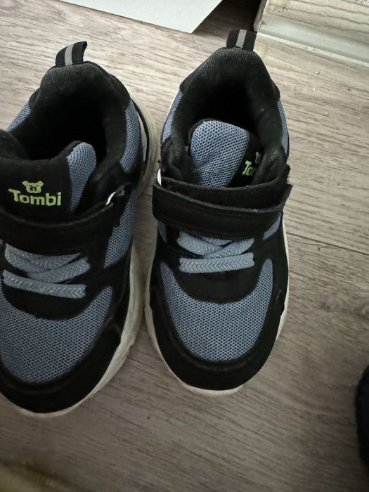 Детские кроссовки томби