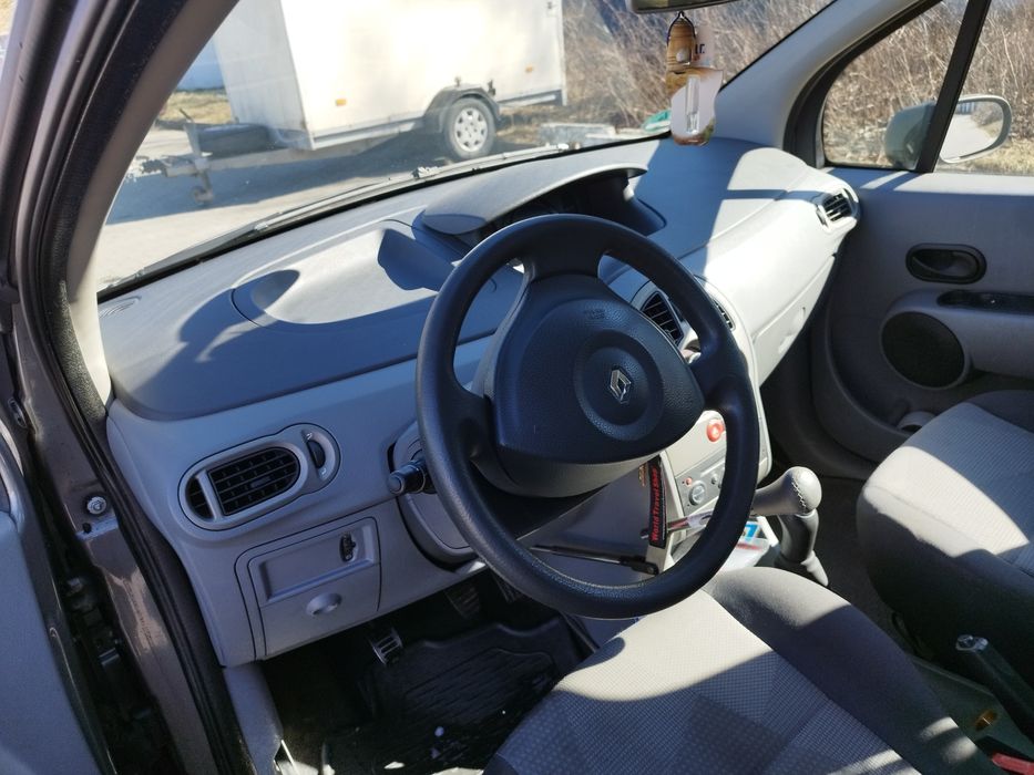 Masina Renault Modus