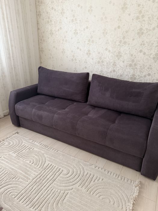Диван раскладной в идеальном состоянии.