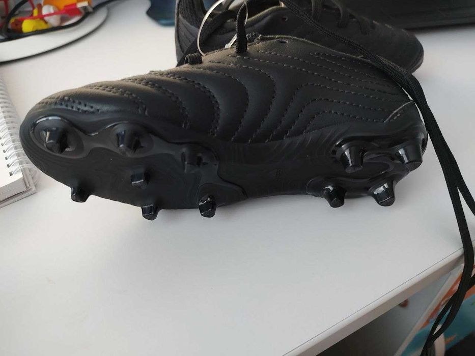 Нови футболни обувки/бутонки Adidas Copa 20.3 28 размер