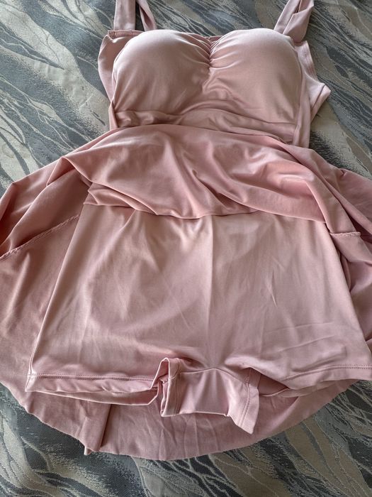 Продам новый купальник