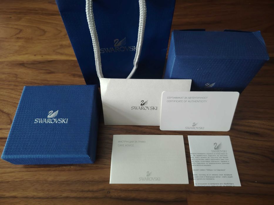 Колие Swarovski - Бръмбар