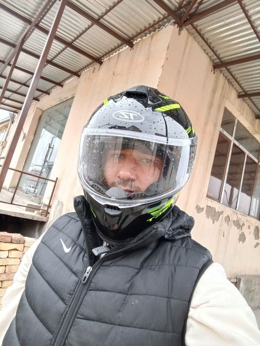 Каска для мопеда и скутера