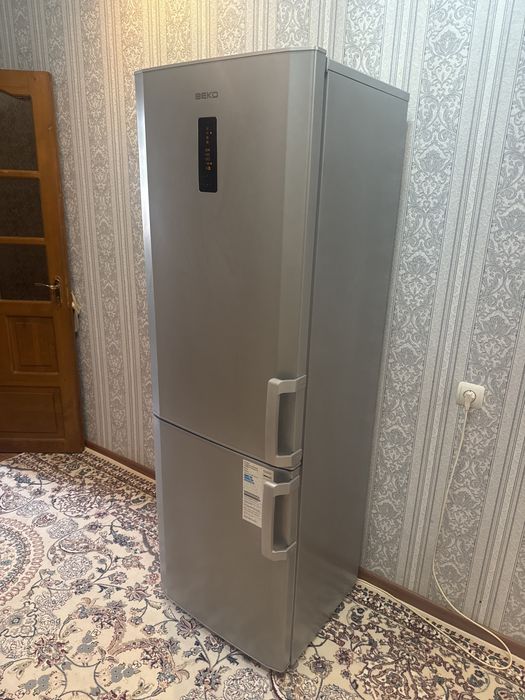Продам холодильник