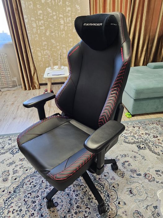 Игровое кресло Dxracer Craft