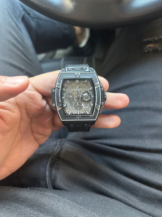 Луксозен часовник Hublot – спортно-елегантен модел