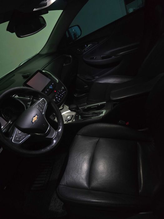 Малибу2  2.0 лт турбо сотилади узимни мошиним